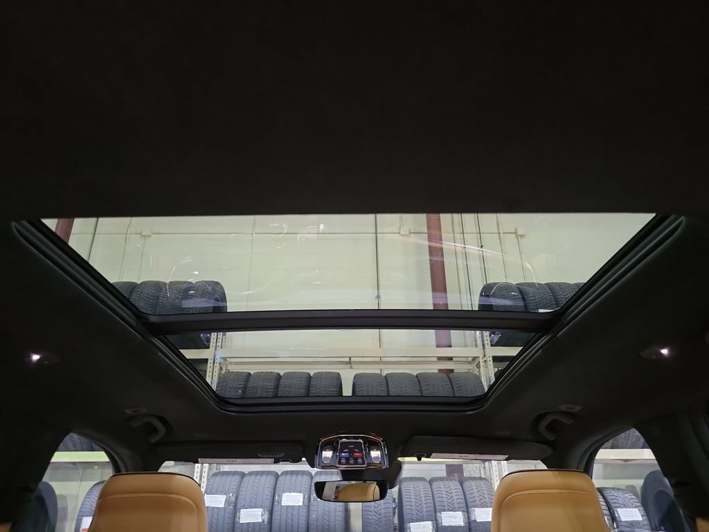 Used 2023 Jeep Grand Cherokee Summit AWD/4WD image 27