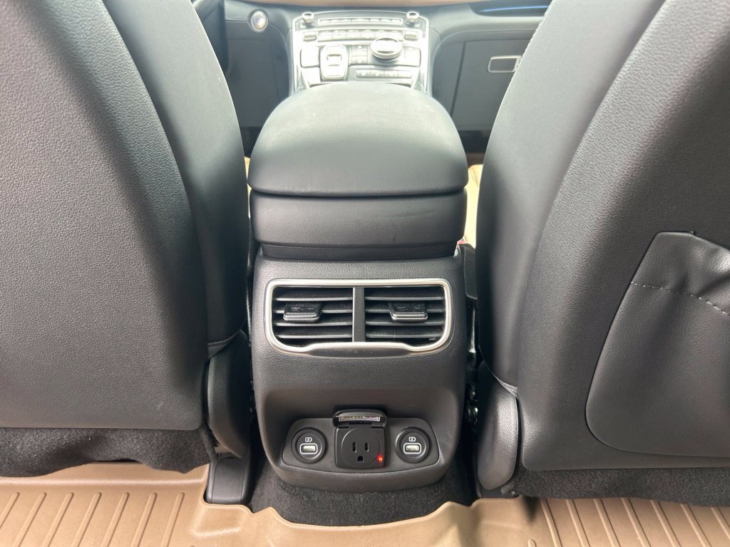 Used 2021 Hyundai Santa Fe Calligraphy AWD/4WD image 41