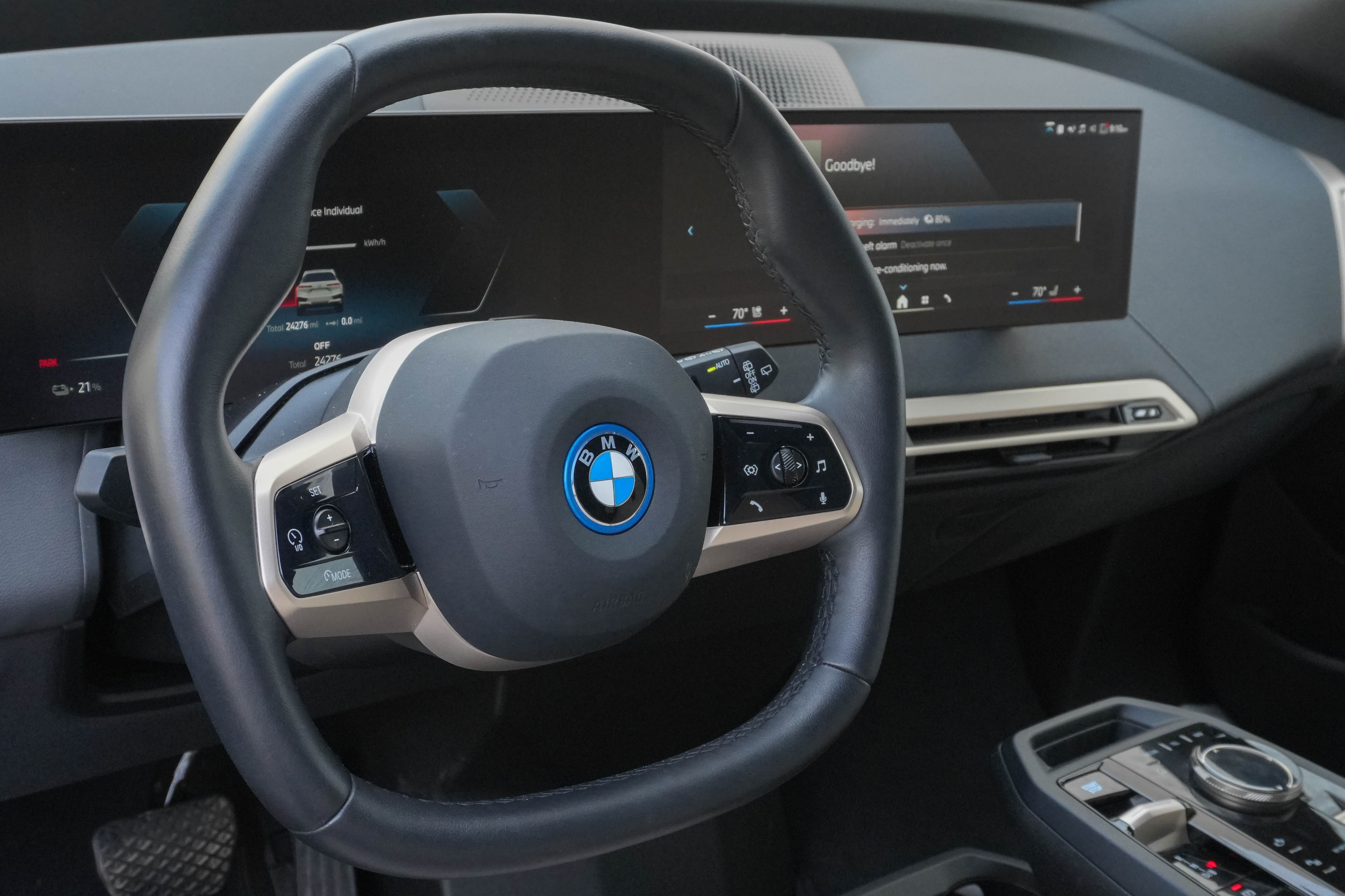 Certified 2024 BMW iX xDrive50 w/ Premium Package AWD/4WD image 8