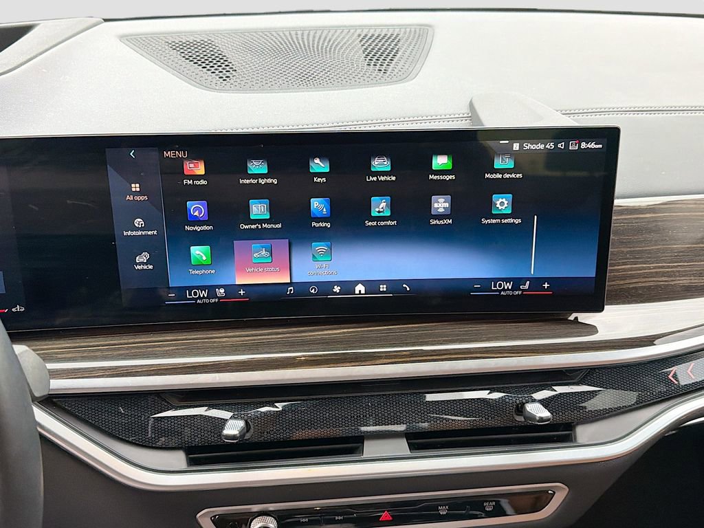 Used 2024 BMW X7 xDrive40i image 32