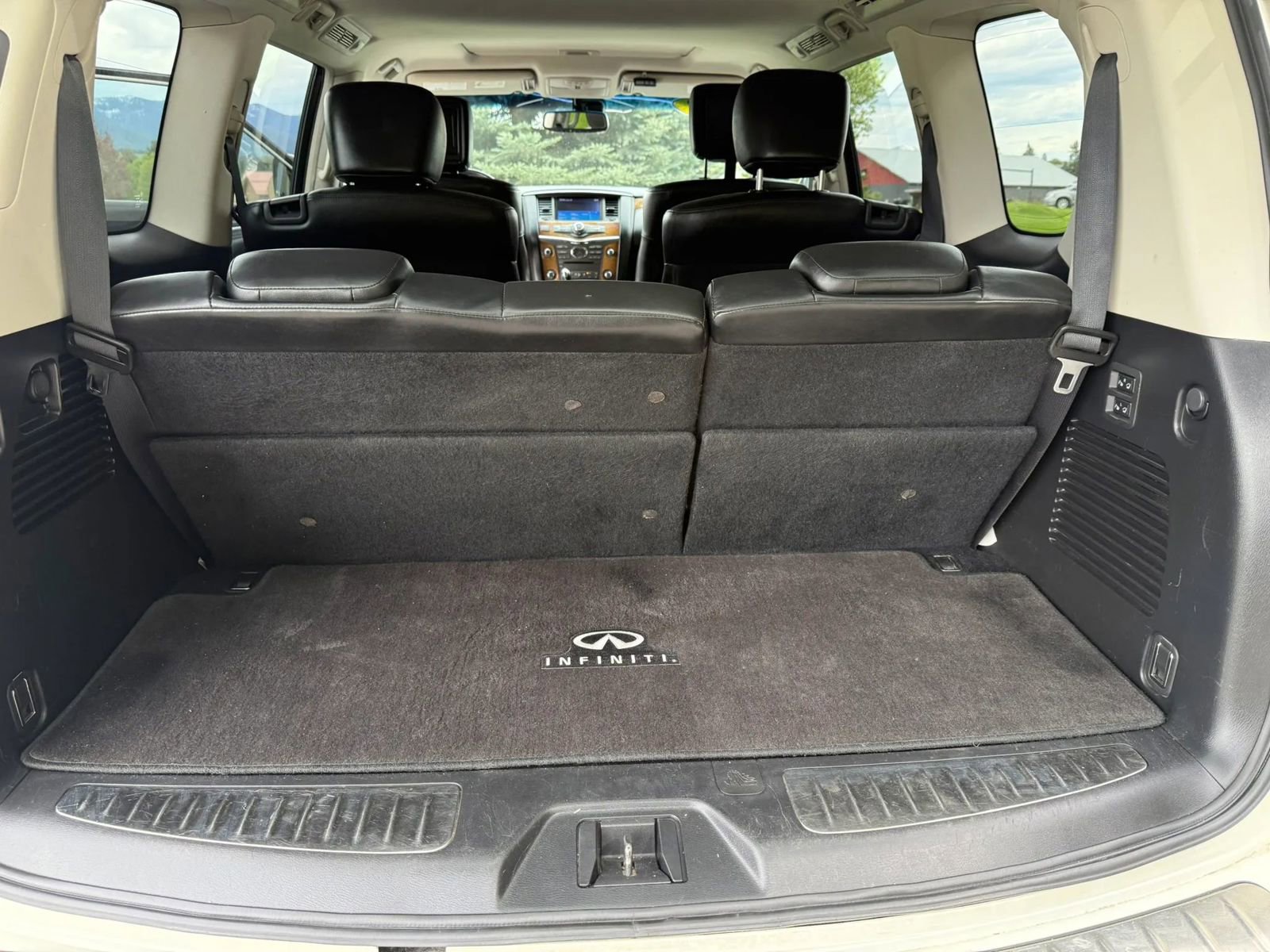 Used 2013 INFINITI QX56 4WD w/ Theater Pkg image 12