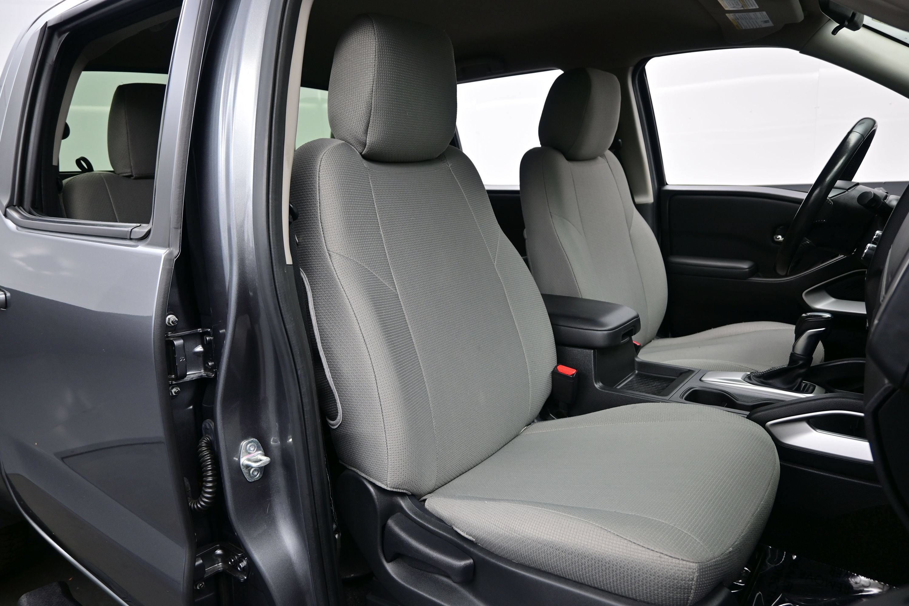 Used 2024 Nissan Frontier SV w/ Technology Package RWD image 14