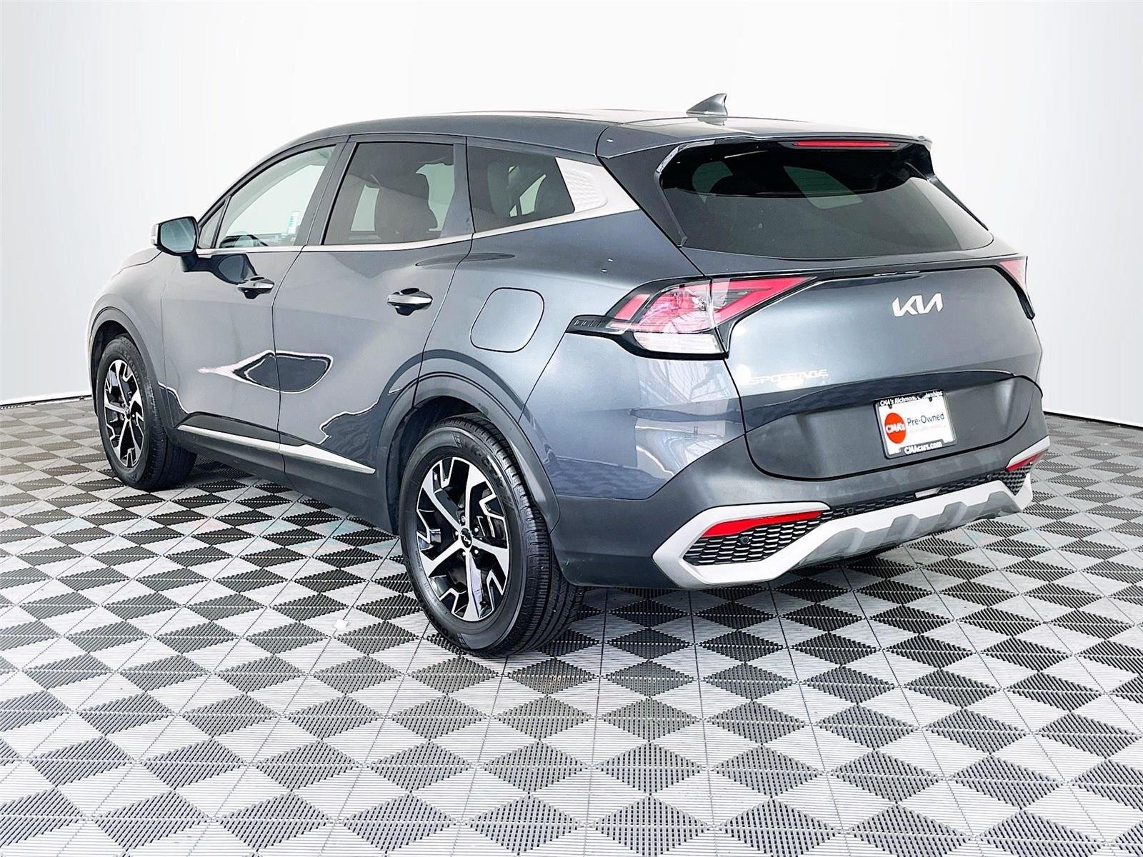 Used 2023 Kia Sportage EX FWD image 6