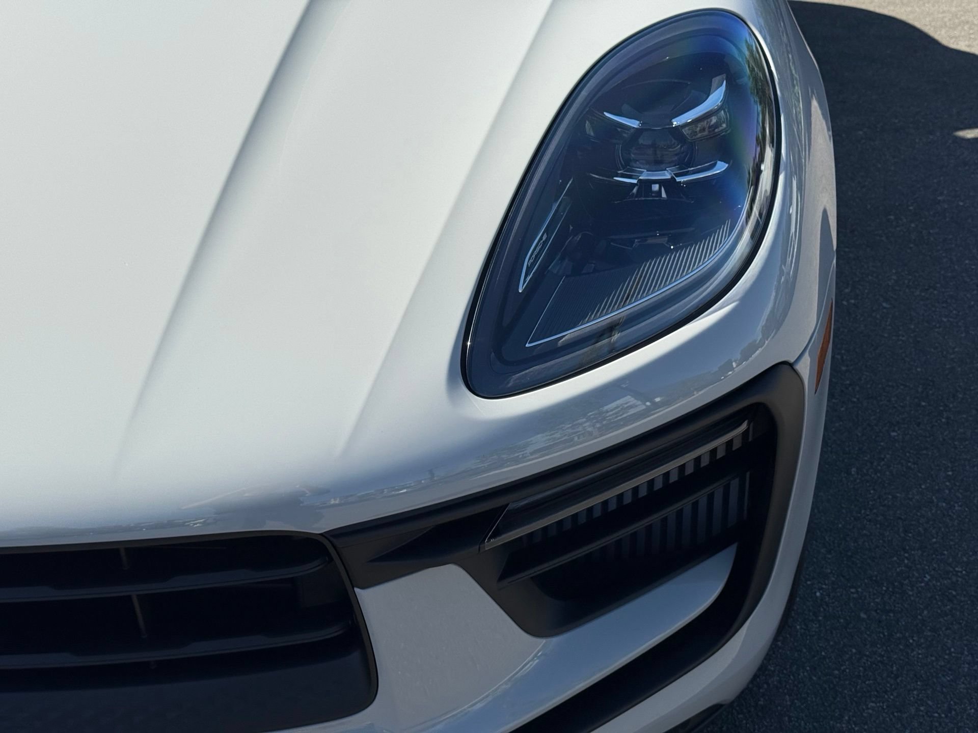 Used 2026 Porsche Macan S AWD/4WD image 11
