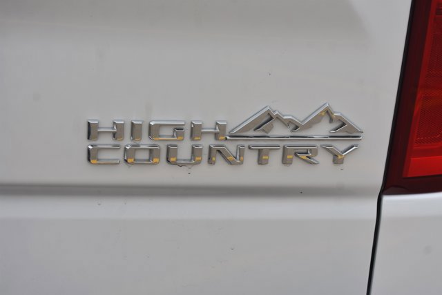 Used 2024 Chevrolet Silverado 1500 High Country image 8