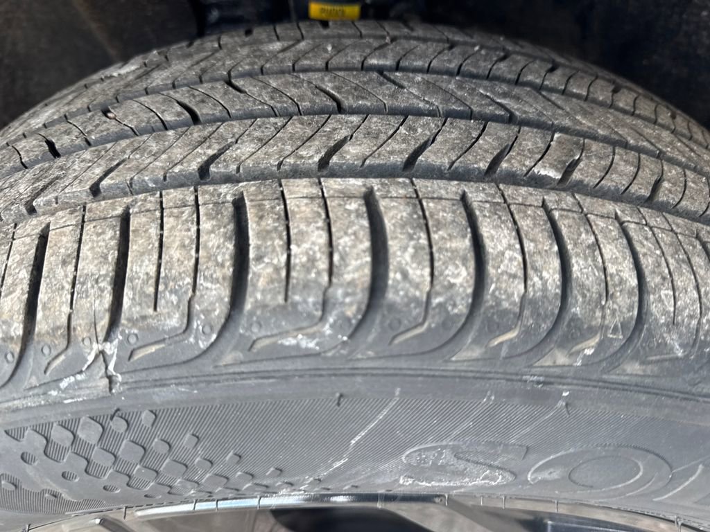 Certified 2026 Kia Seltos EX w/ EX Sunroof Package image 29