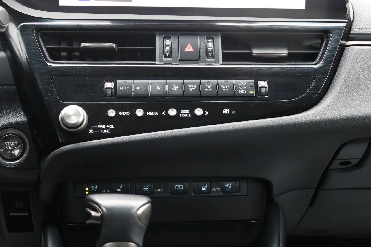 Used 2023 Lexus ES 250 w/ Premium Package AWD/4WD image 21