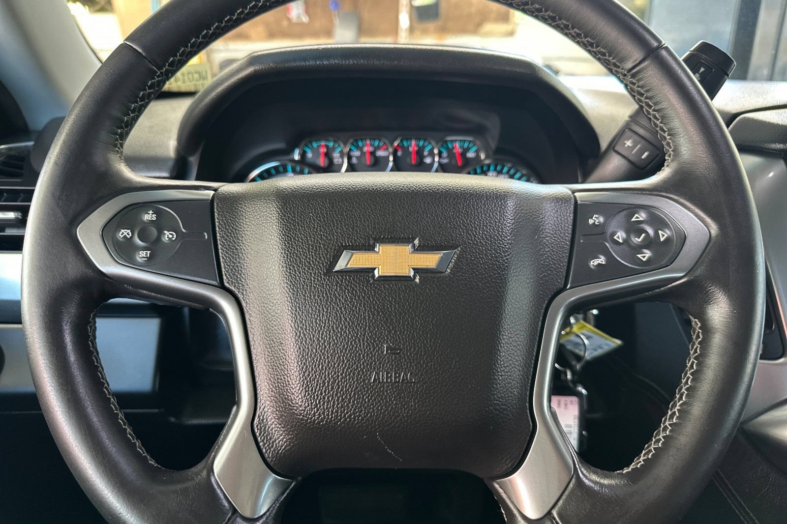 Used 2015 Chevrolet Tahoe LS RWD image 24