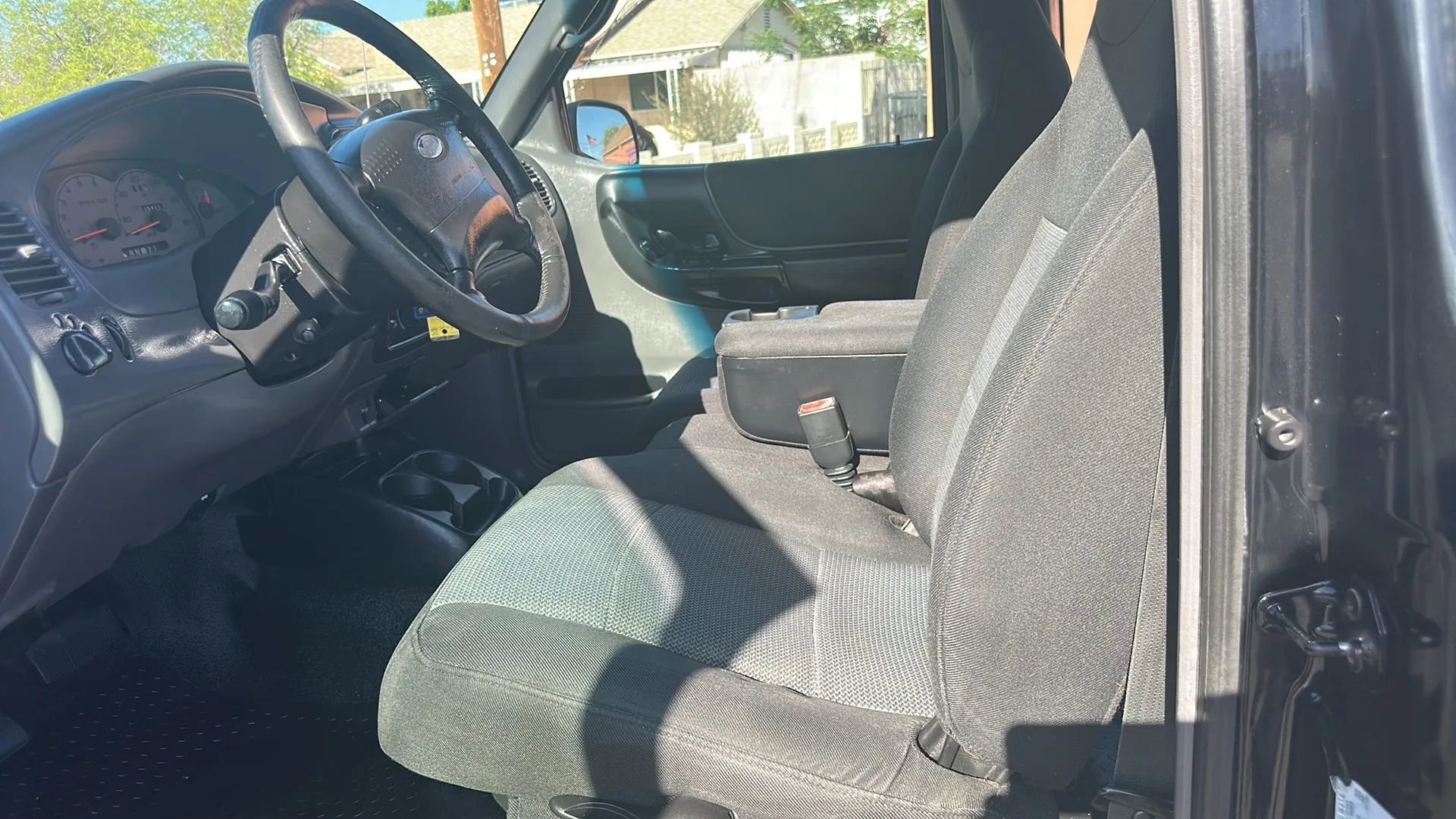 Used 2003 Ford Ranger XLT image 36