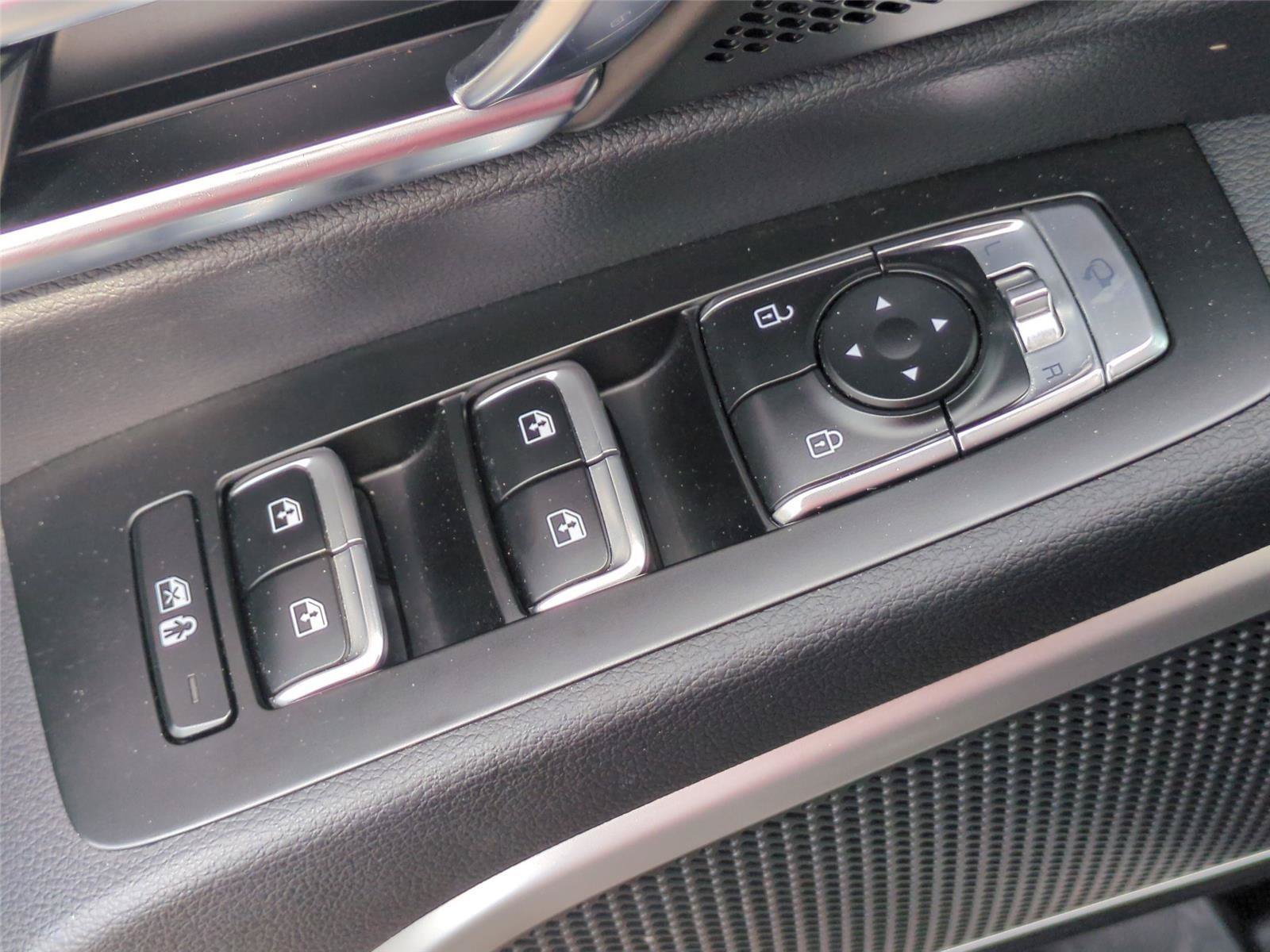Used 2022 Kia Telluride EX w/ EX Premium Package AWD/4WD image 13