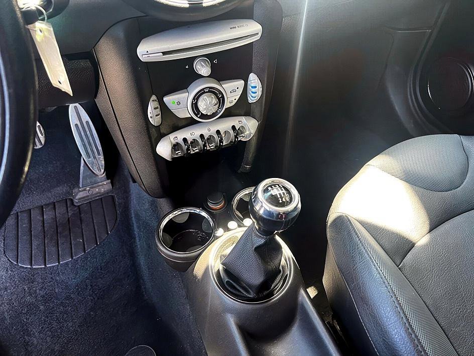 Used 2010 MINI Cooper Clubman S image 14