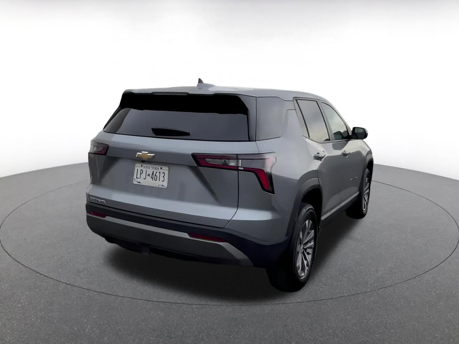 Used 2025 Chevrolet Equinox LT image 14