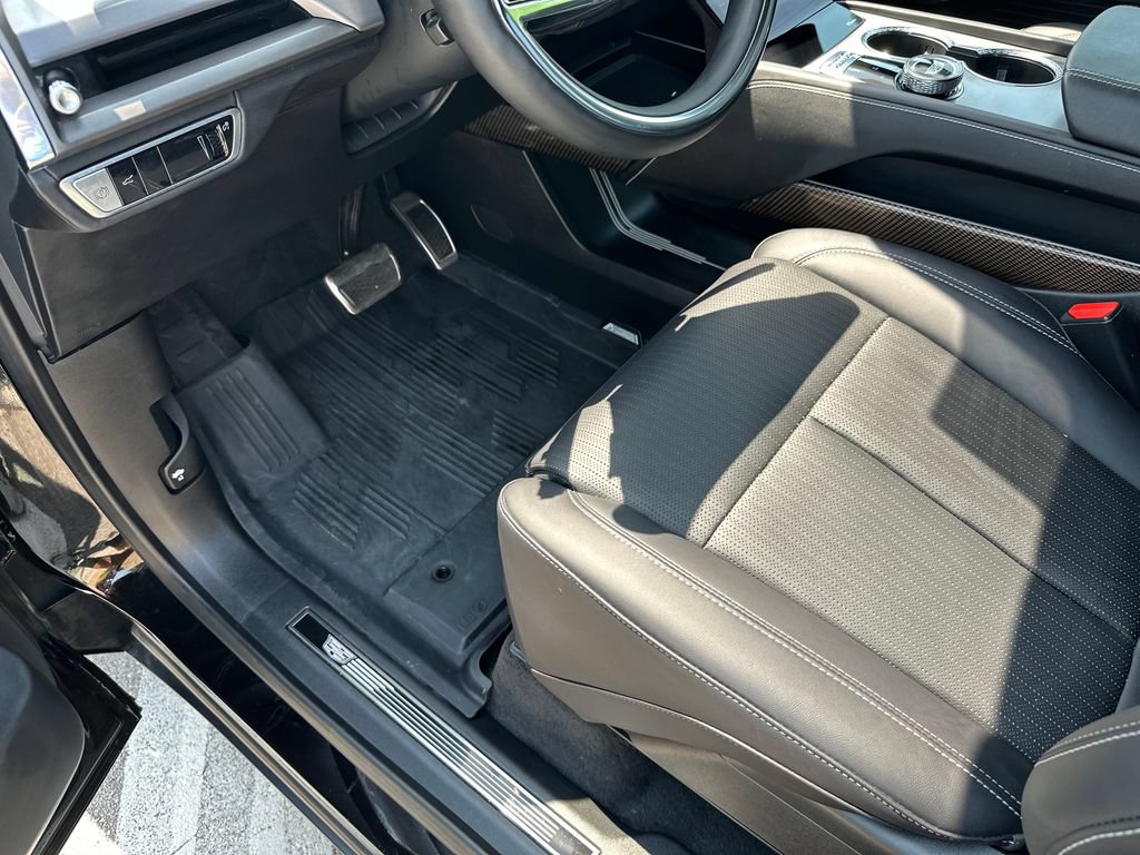 Used 2026 Cadillac Vistiq Sport w/ LPO, Floor Liner Package AWD/4WD image 20