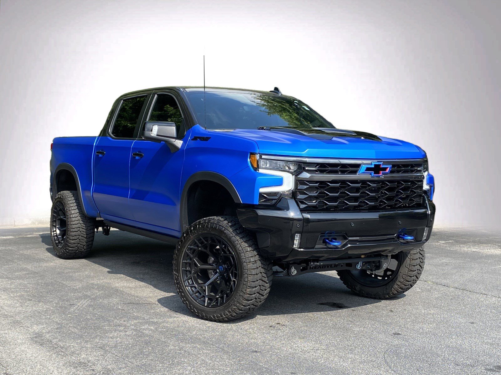 Used 2026 Chevrolet Silverado 1500 ZR2 AWD/4WD image 2