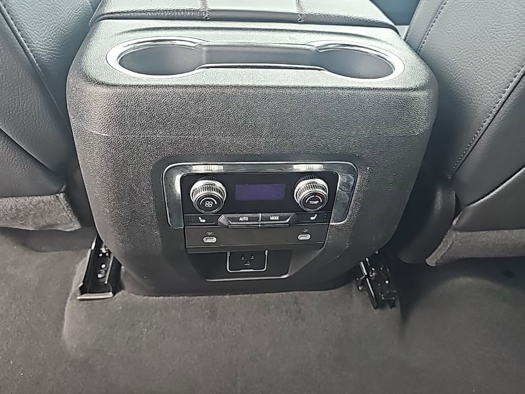 Certified 2024 GMC Yukon XL Denali w/ Max Trailering Package image 18