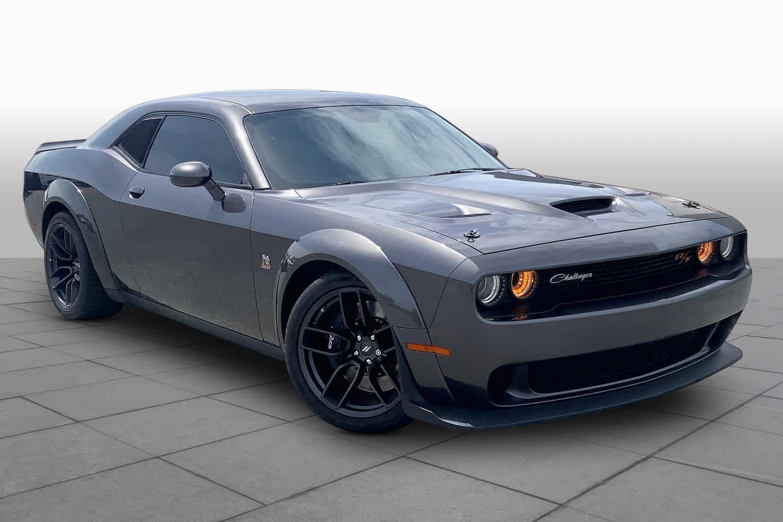 Used 2021 Dodge Challenger R/T Scat Pack RWD image 3