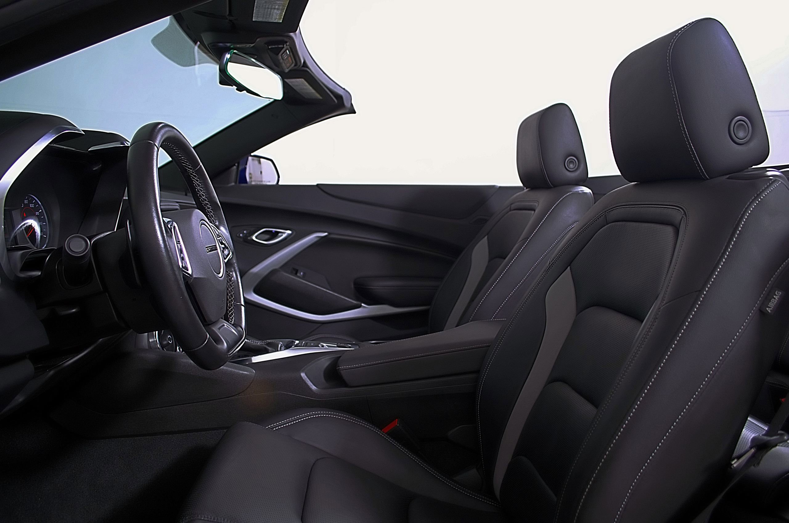 Used 2023 Chevrolet Camaro LT w/ RS Package image 21