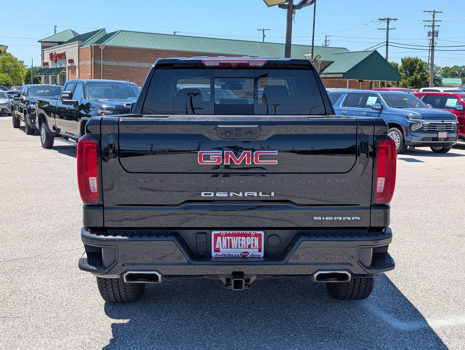 Used 2023 GMC Sierra 1500 Denali AWD/4WD image 4