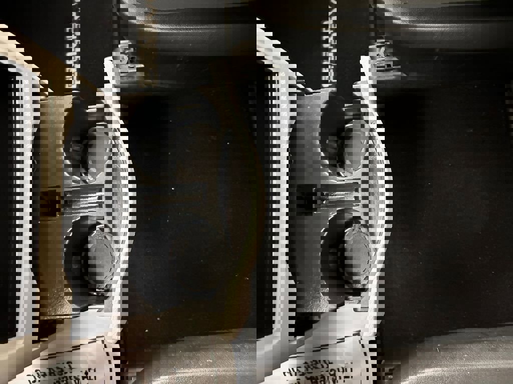 Used 2018 Dodge Grand Caravan SE w/ UConnect Hands-Free Group image 23