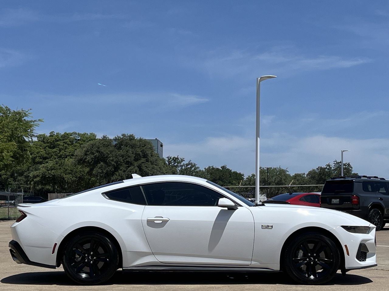 Used 2025 Ford Mustang GT RWD image 3