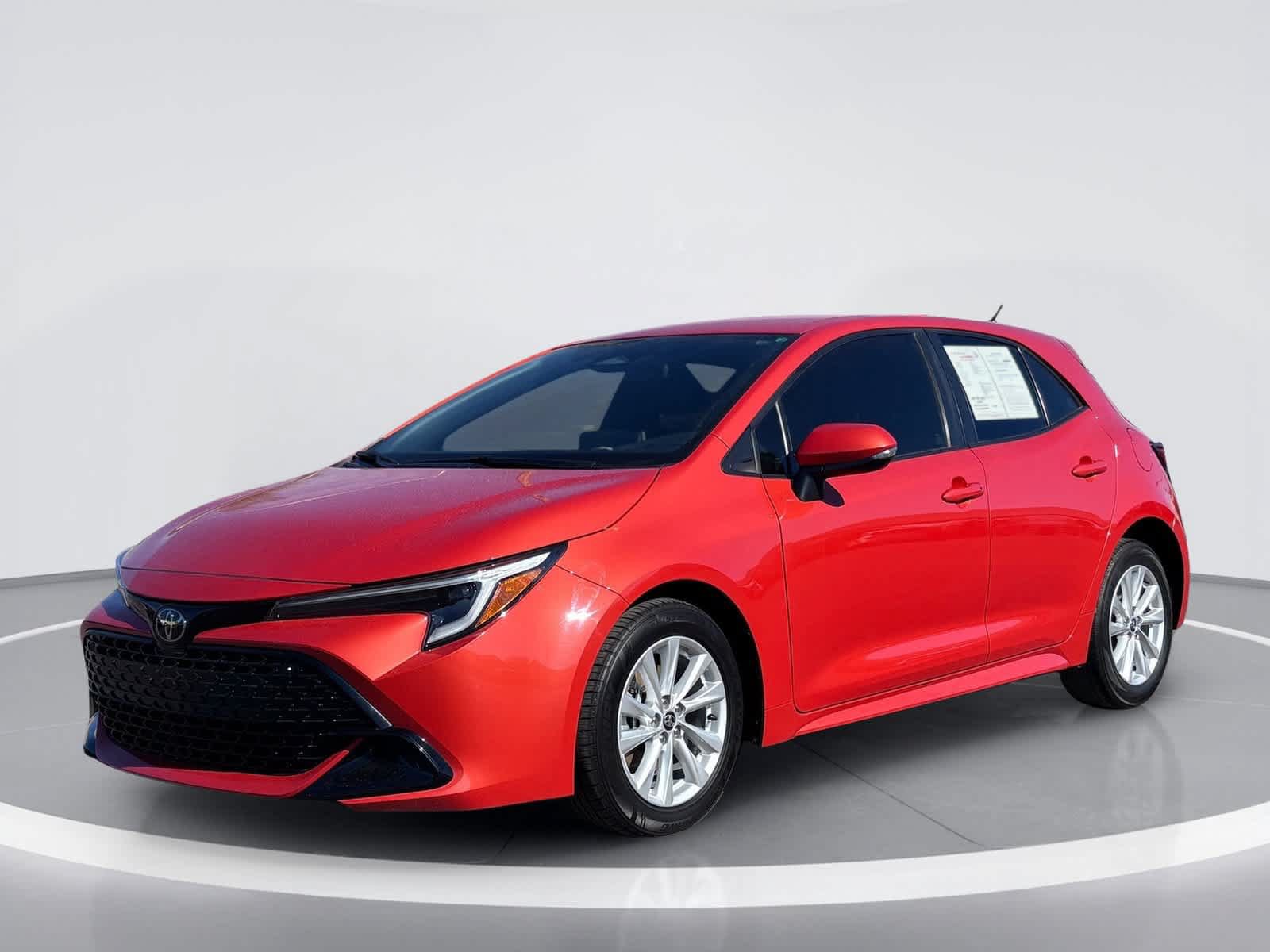 Used 2024 Toyota Corolla SE FWD image 2