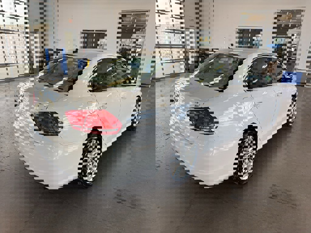 Used 2014 Volkswagen Passat TDI SE image 5