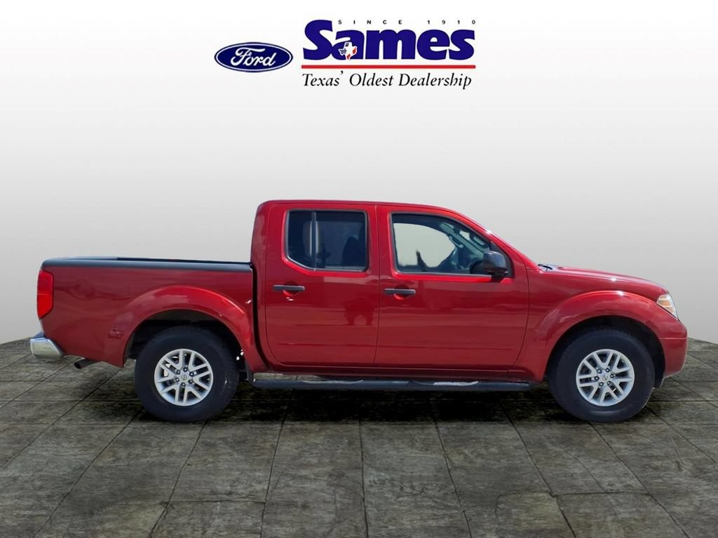 Used 2015 Nissan Frontier SV RWD image 2