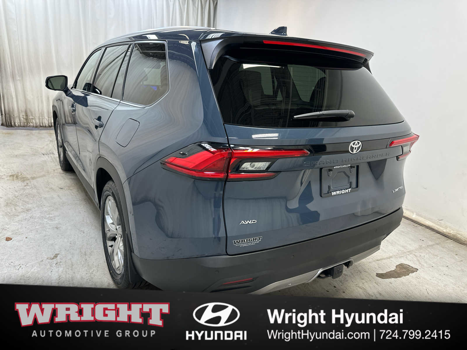 Used 2024 Toyota Grand Highlander Limited image 4