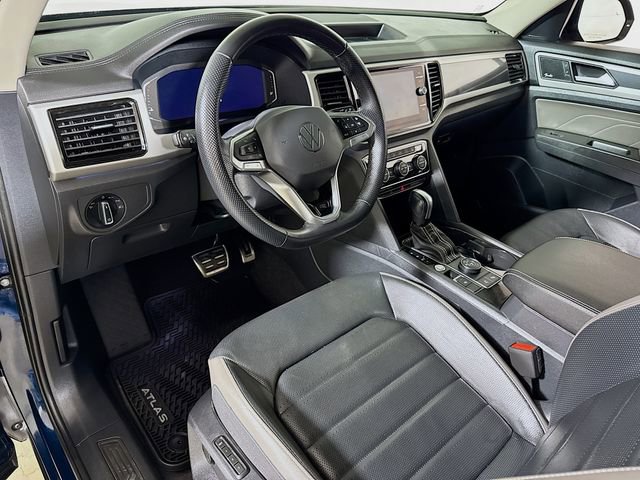 Used 2023 Volkswagen Atlas SEL Premium AWD/4WD image 7