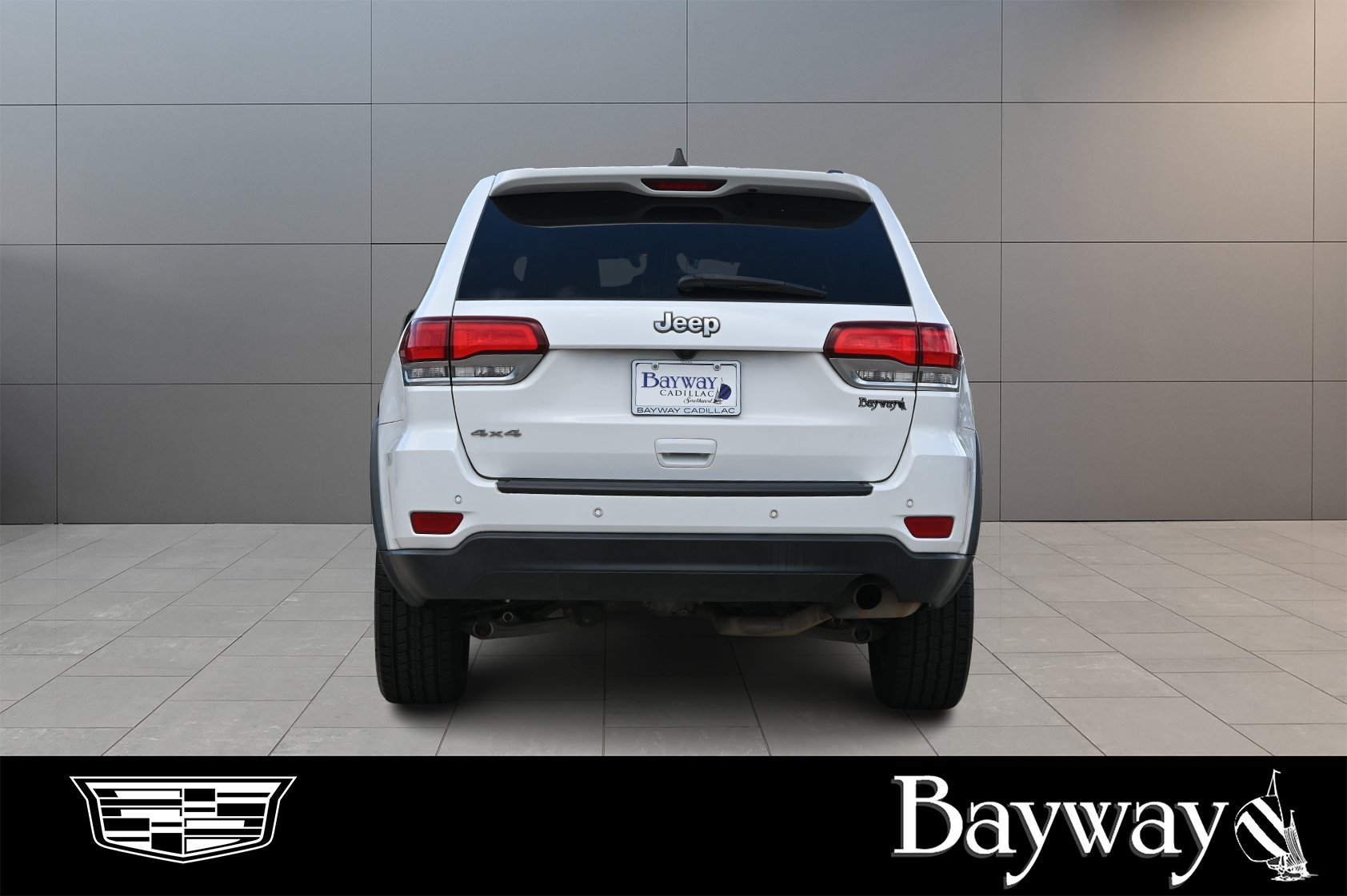 Used 2020 Jeep Grand Cherokee Laredo w/ Security & Convenience Group AWD/4WD image 7