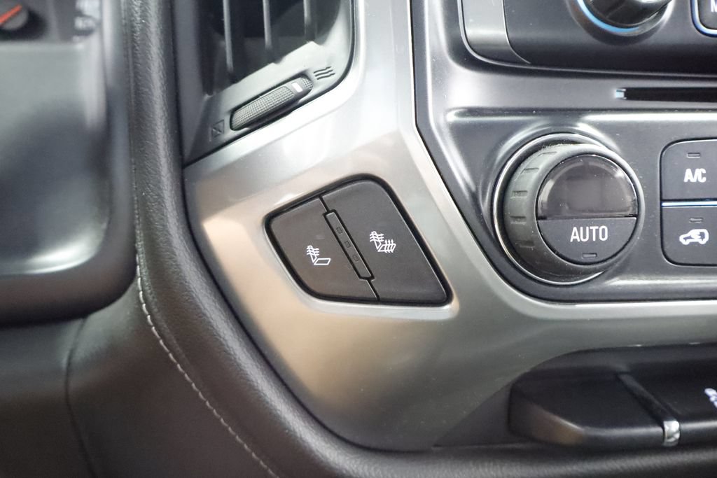 Used 2015 Chevrolet Silverado 1500 LTZ AWD/4WD image 29