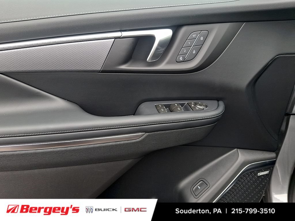 New 2026 Buick Enclave Sport Touring w/ Power Package AWD/4WD image 9