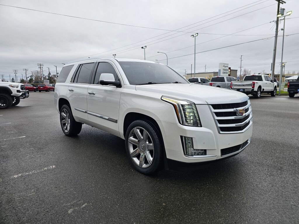 Used 2016 Cadillac Escalade Premium image 4