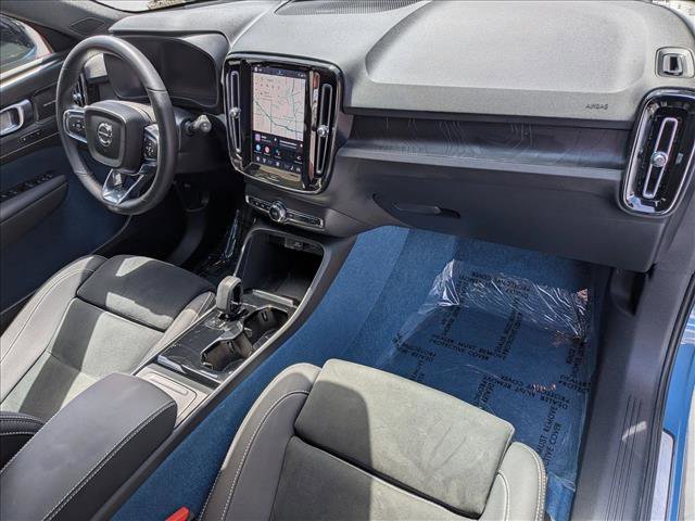 Certified 2023 Volvo XC40 Recharge Ultimate AWD/4WD image 21