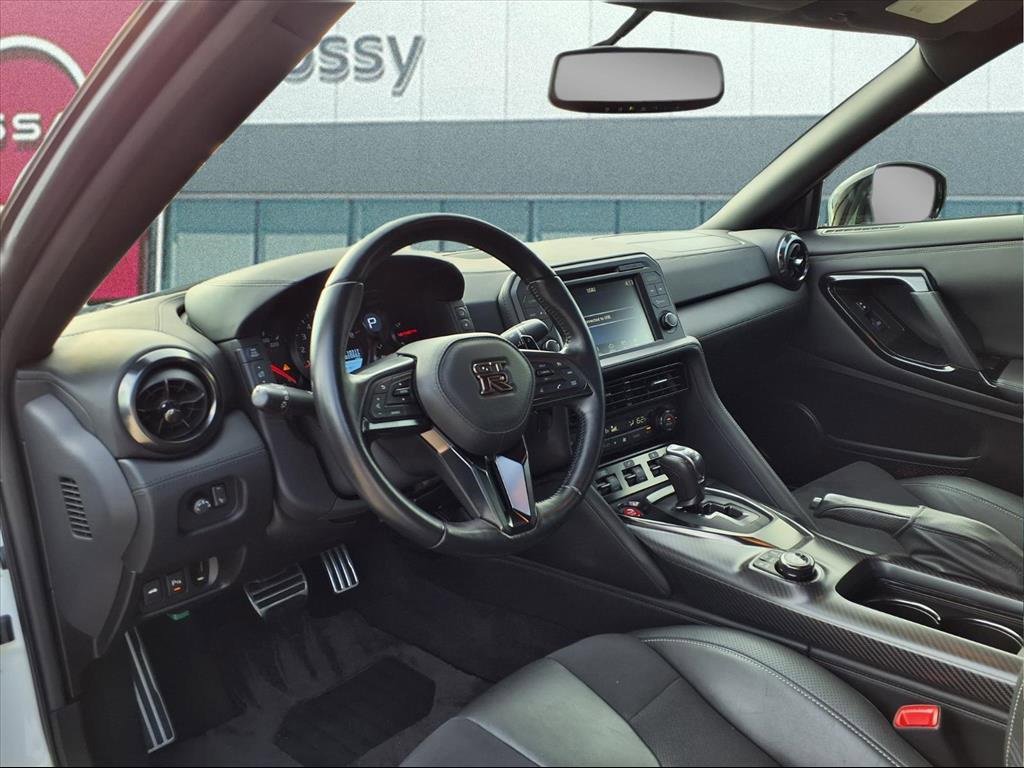 Certified 2021 Nissan GT-R Premium image 14
