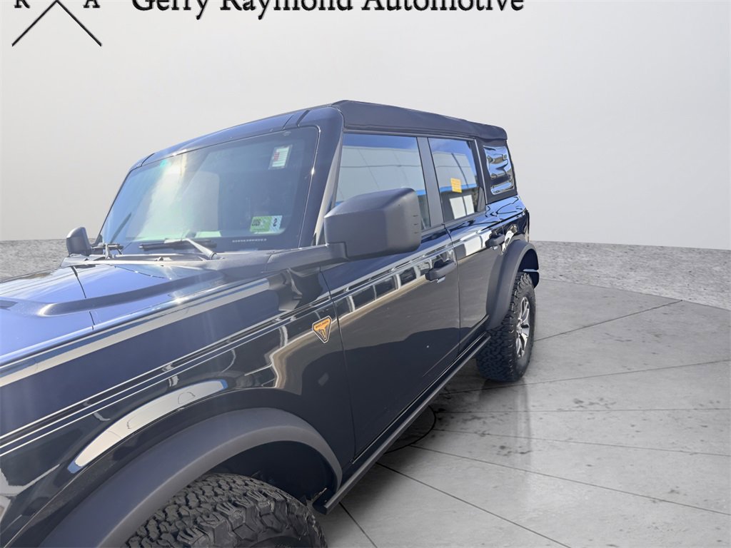 Used 2024 Ford Bronco Badlands image 12