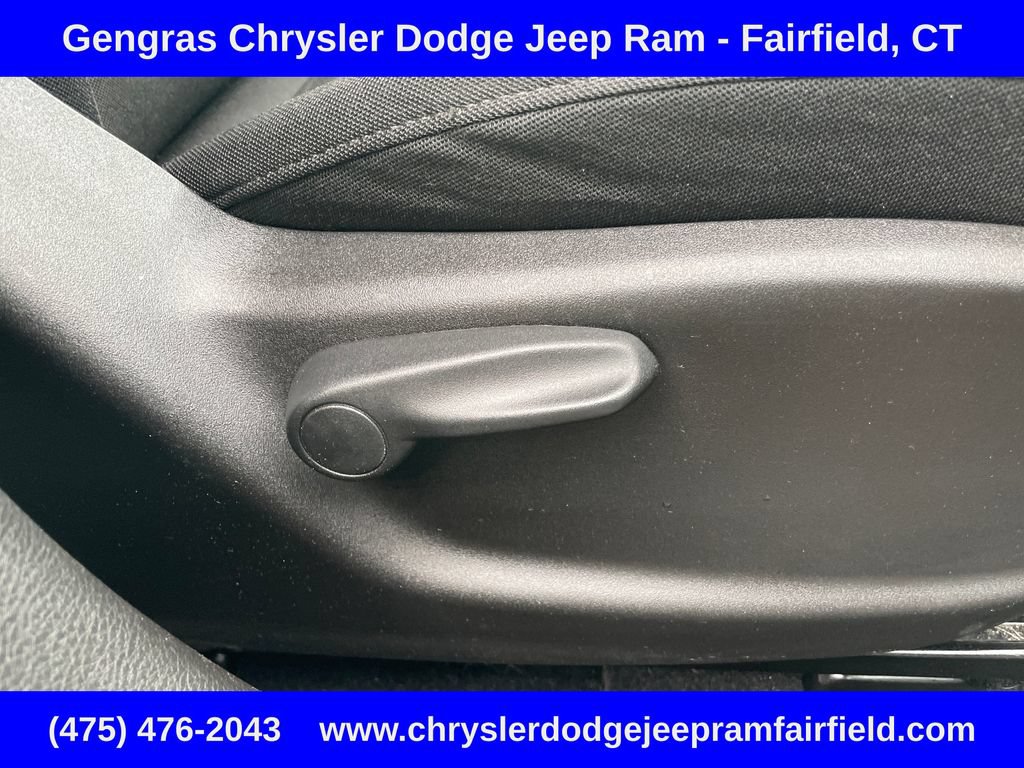 Certified 2021 Jeep Renegade Latitude AWD/4WD image 22