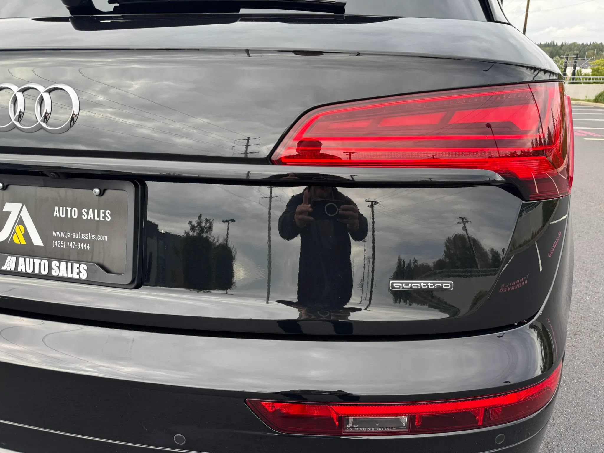 Used 2023 Audi Q5 2.0T Premium Plus w/ Premium Plus Package AWD/4WD image 18