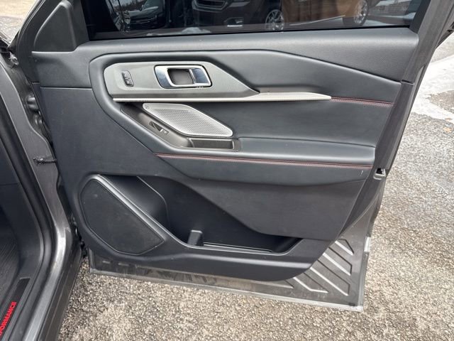 Used 2025 Ford Explorer ST image 27