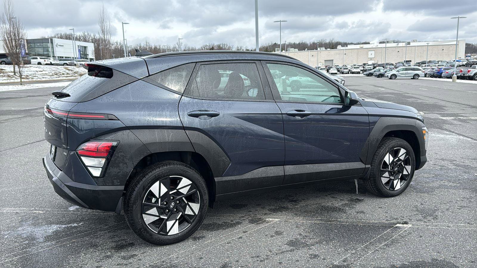 Certified 2025 Hyundai Kona SEL image 4