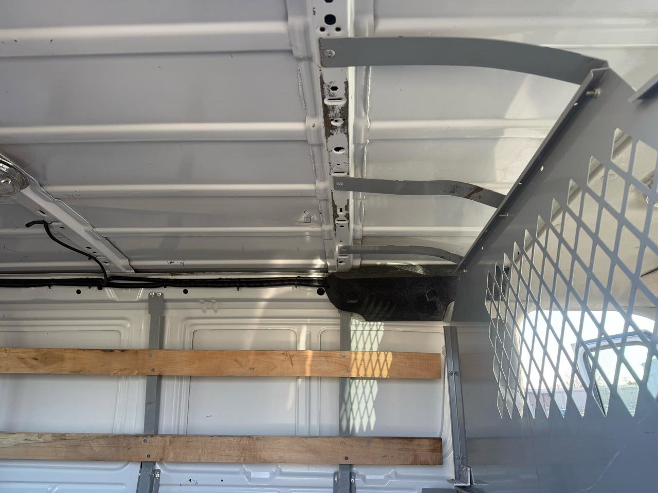 Used 2014 Ford E-250 and Econoline 250 E-250 Commercial w/ Power Group image 18