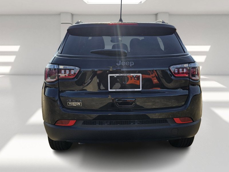 New 2026 Jeep Compass Latitude image 4