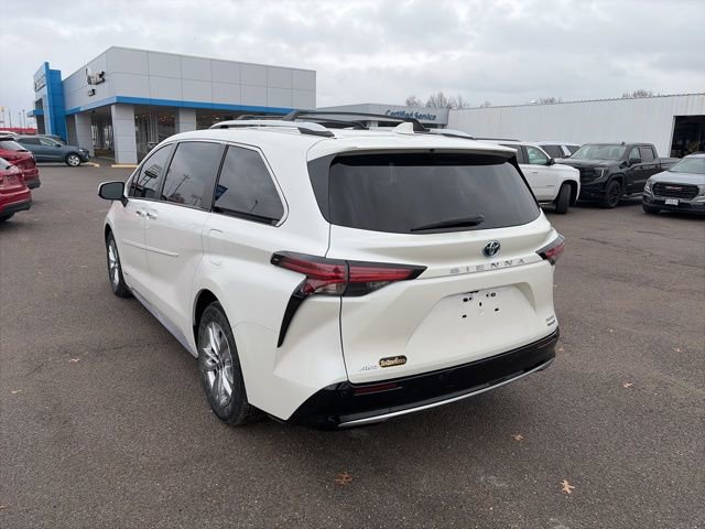 Used 2021 Toyota Sienna Limited w/ Outdoor Package (TMS) image 4