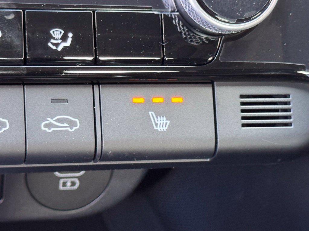 New 2026 Hyundai Elantra Limited FWD image 5