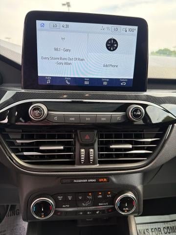 New 2025 Ford Escape ST-Line w/ Cold Weather Package FWD image 15