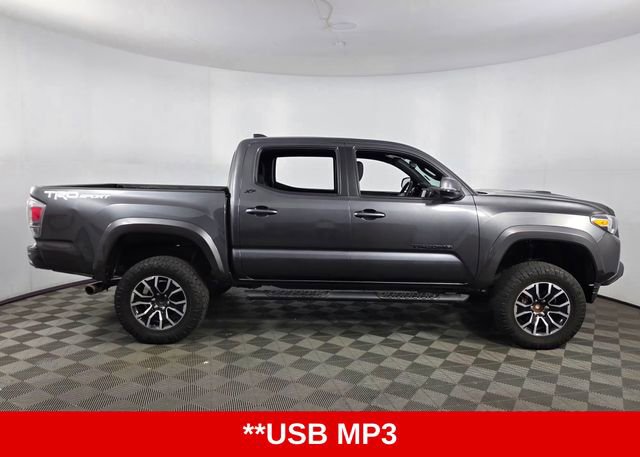 Used 2022 Toyota Tacoma TRD Sport w/ Technology Package RWD image 7
