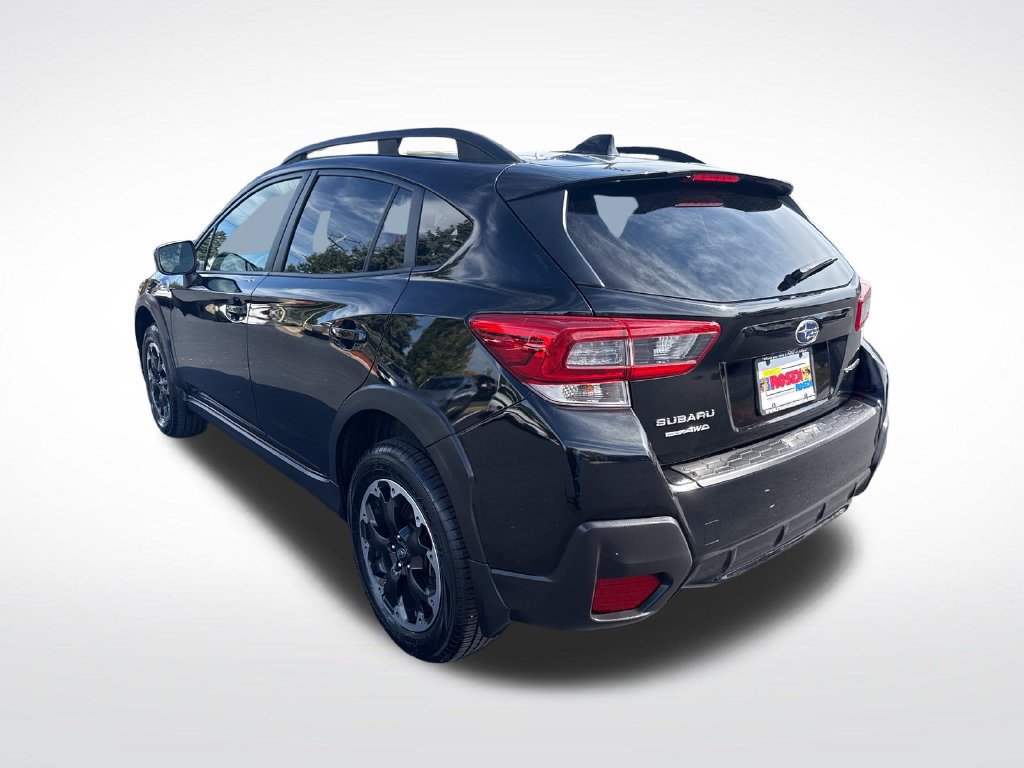 Used 2021 Subaru Crosstrek 2.0i Premium w/ Moonroof Package AWD/4WD image 3