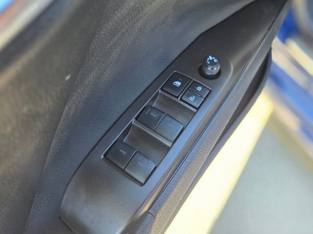 Used 2023 Toyota Camry SE w/ Cold Weather Package image 18