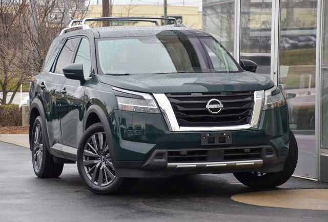 Used 2023 Nissan Pathfinder SL w/ SL Premium Package image 9