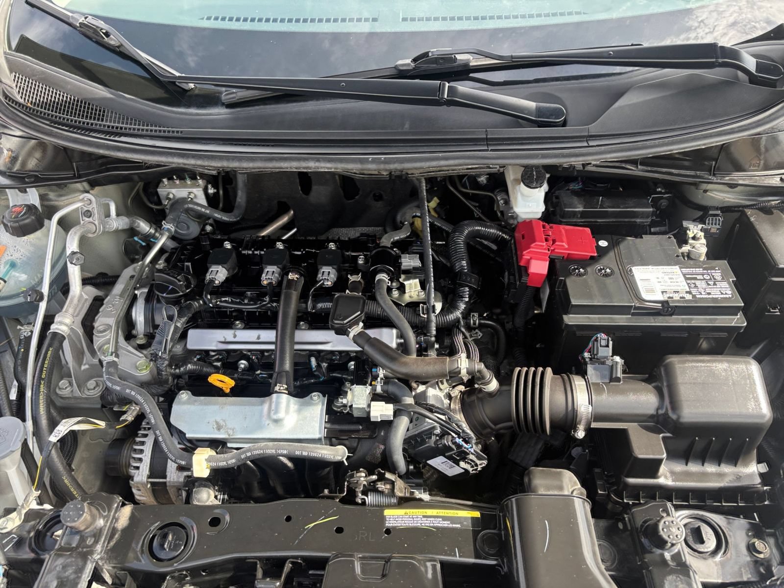Used 2025 Nissan Versa SV FWD image 30